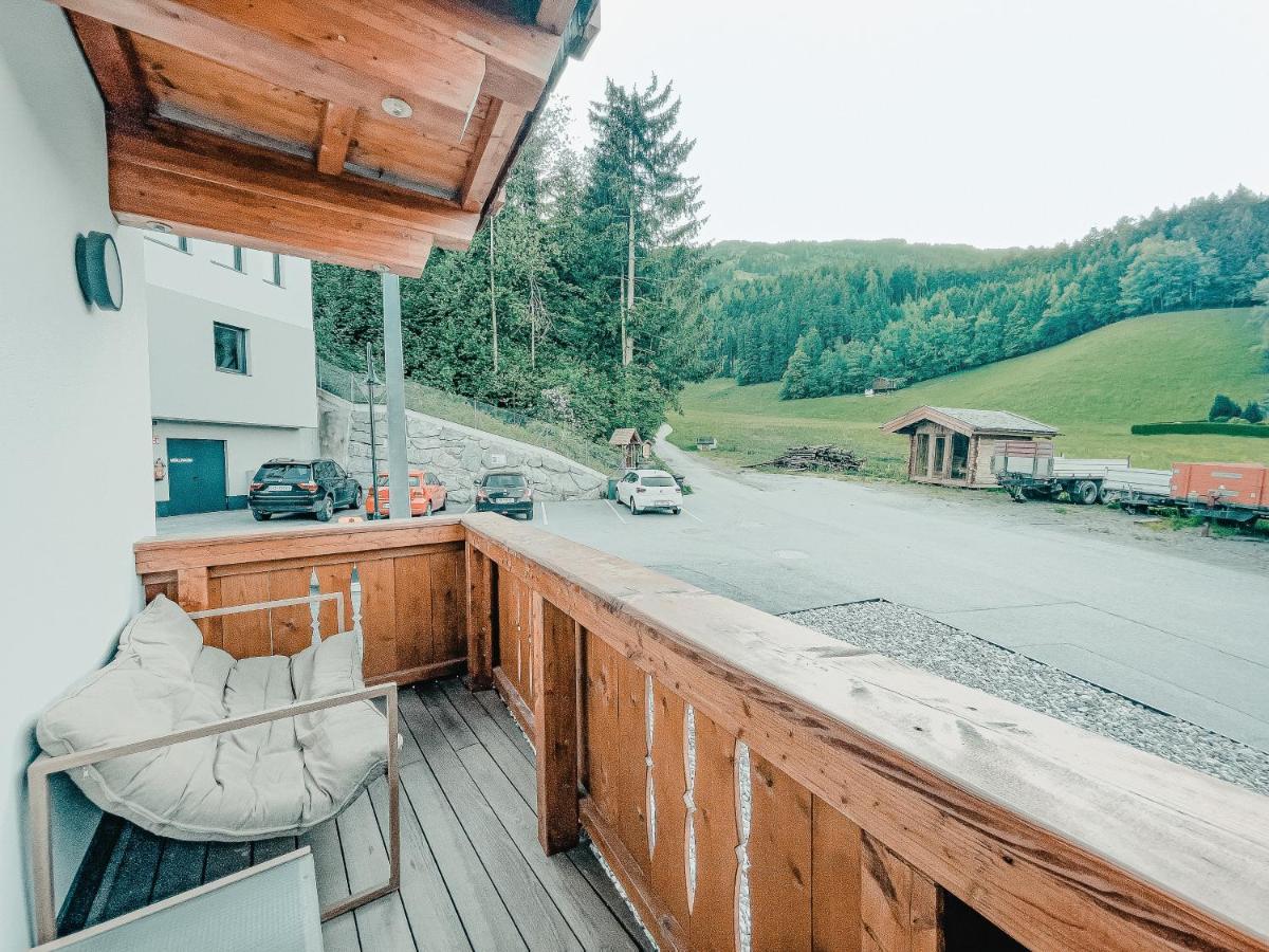 Alpenluxus Presents Oldwood Chalet - Balcony & Car Park Fügen Exterior foto