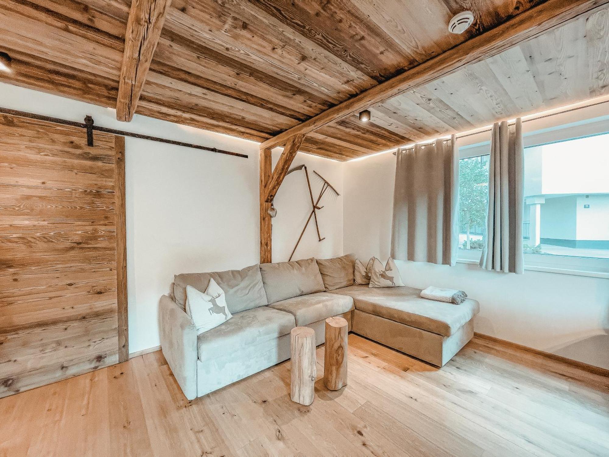 Alpenluxus Presents Oldwood Chalet - Balcony & Car Park Fügen Exterior foto